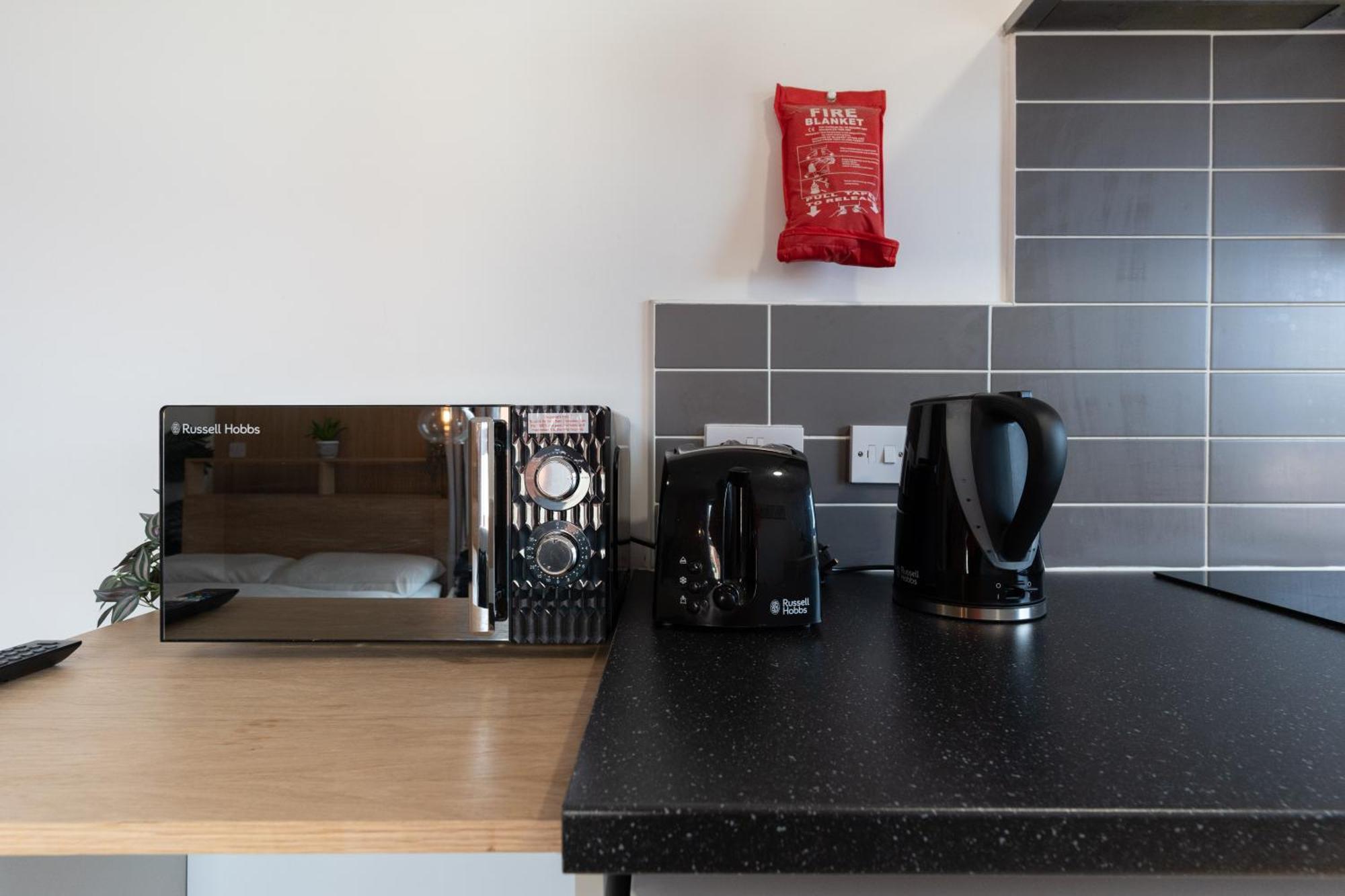 Cosy In Merseyside In Great Location Apartment *